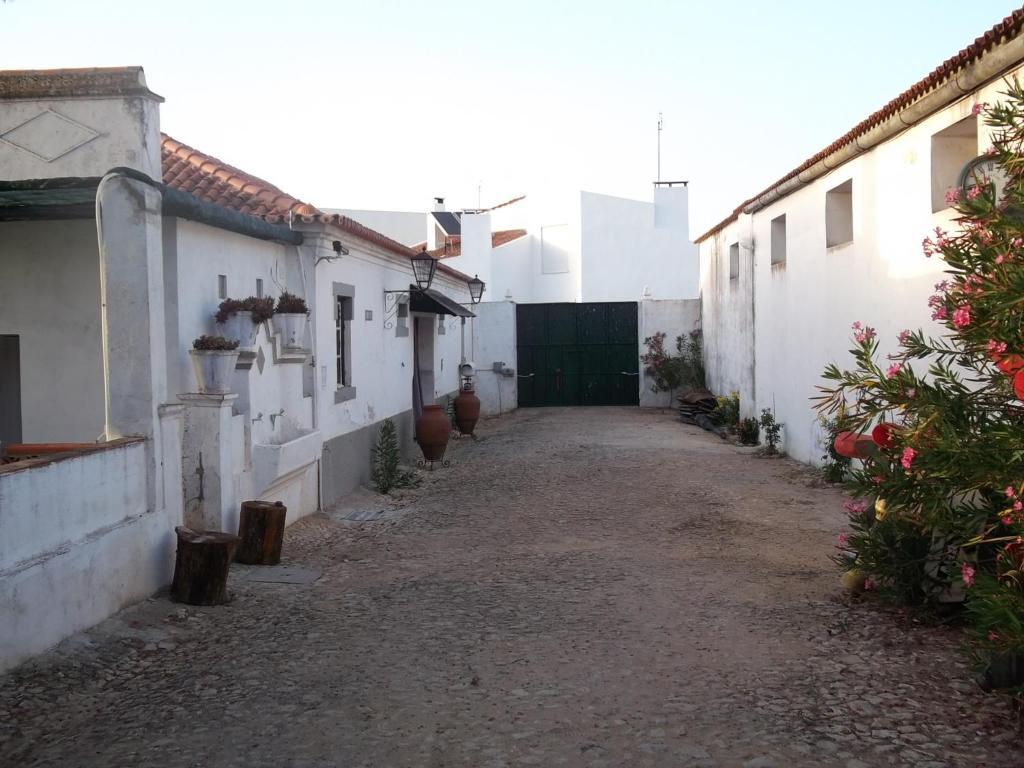 Bed and Breakfast Pateo Do Morgado - Turismo De Habitacao Casa Branca Exterior foto